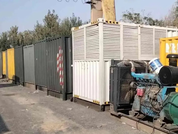 王屋镇200KW柴油发电机机组每小时油耗是多少?
